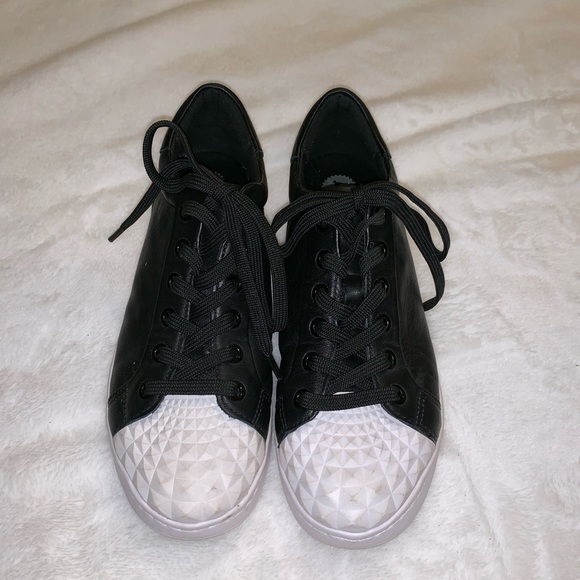 Geox ladies casual shoe - Picture 1 of 6